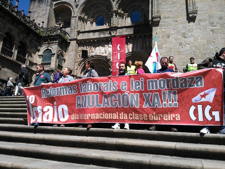 16-05-01 Primeiro de Maio Compostela 025.jpg